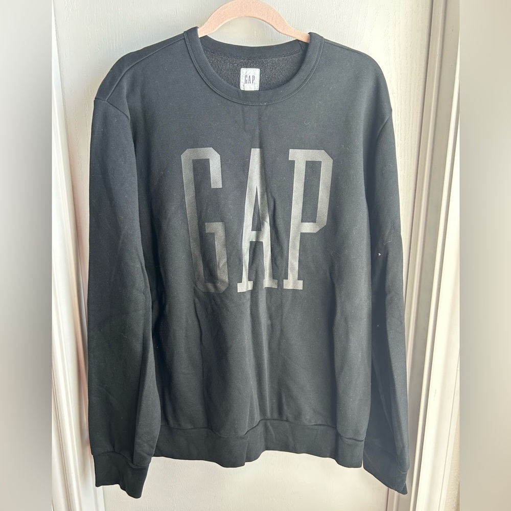 Gap sweatshirt